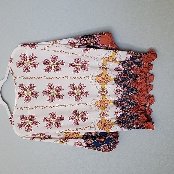 Fig & Flower Boho Spring Vibrant Fall 2X Smocked Bottom Hem Blouse Top - Picture 7 of 7